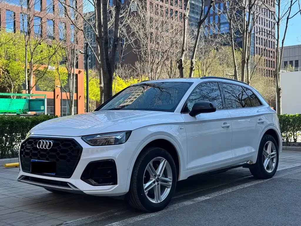 Audi Q5L 2022 из CN, фото 1