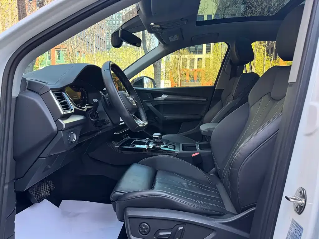 Audi Q5L 2022 из CN, фото 10