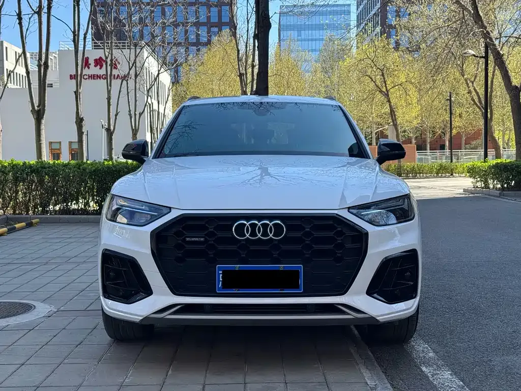 Audi Q5L 2022 из CN, фото 5