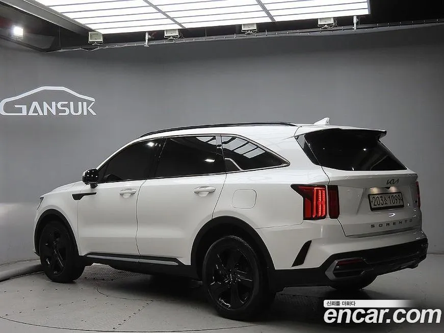 Kia Sorento — фото 9