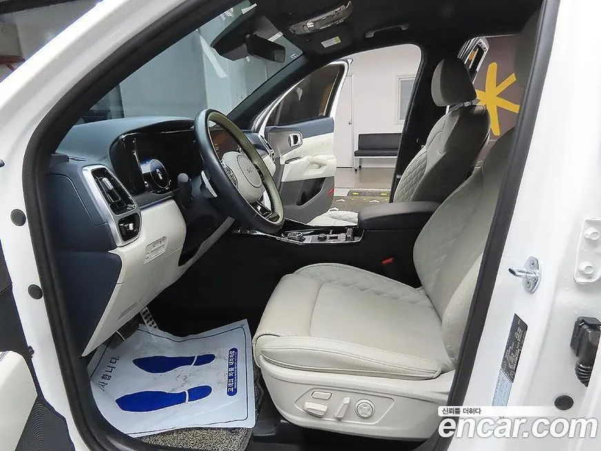 Kia Sorento — фото 10