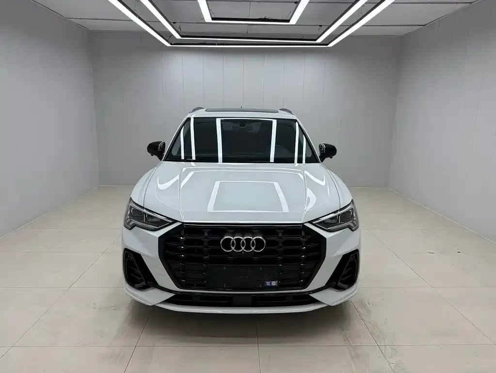 Audi Q3 — фото 8