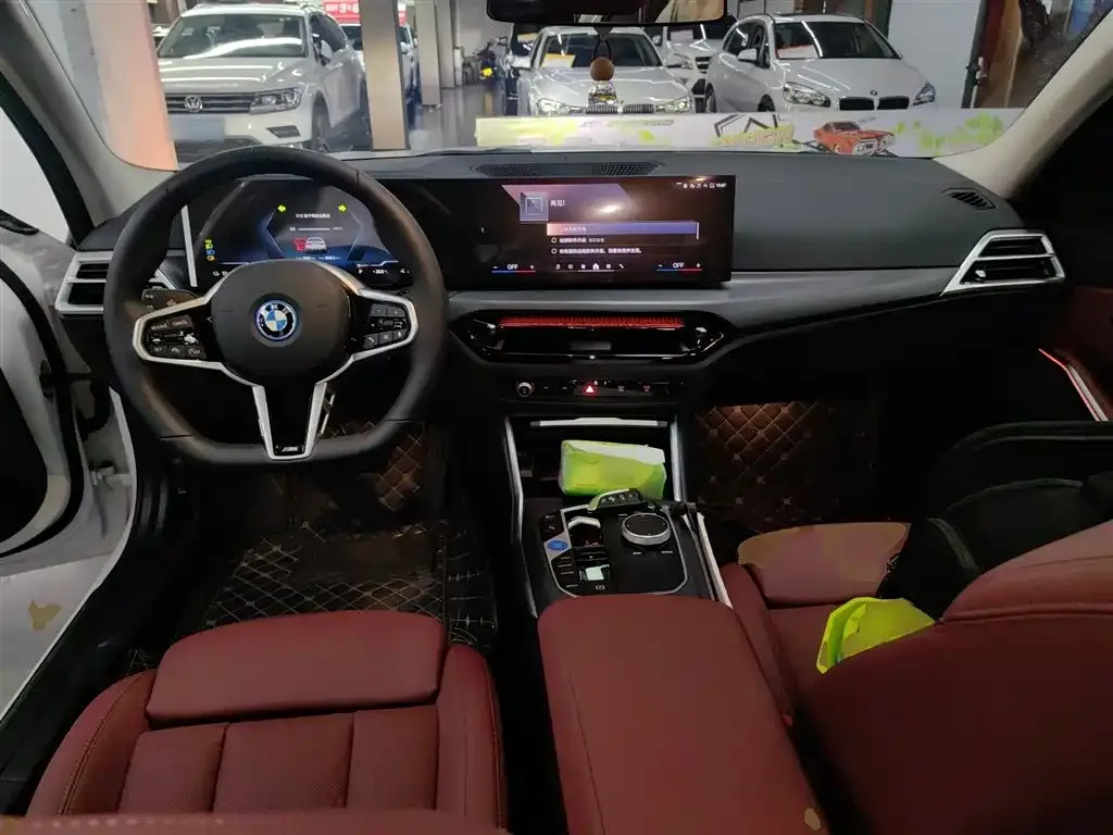 BMW i3 — фото 9