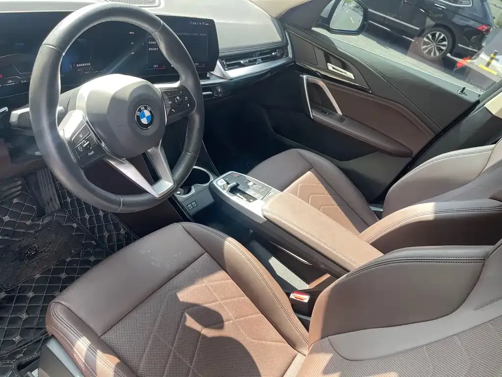 BMW X1 2023 из CN, фото 2