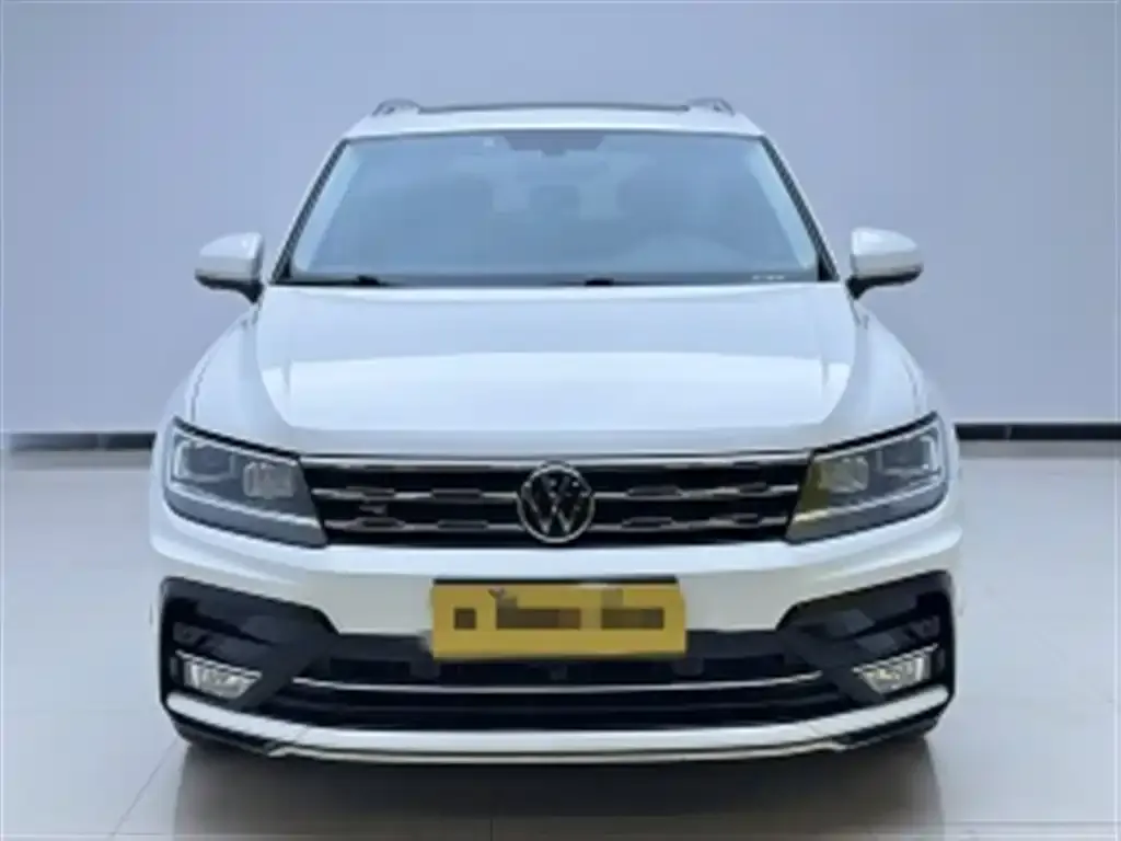 Volkswagen Tiguan L — фото 5