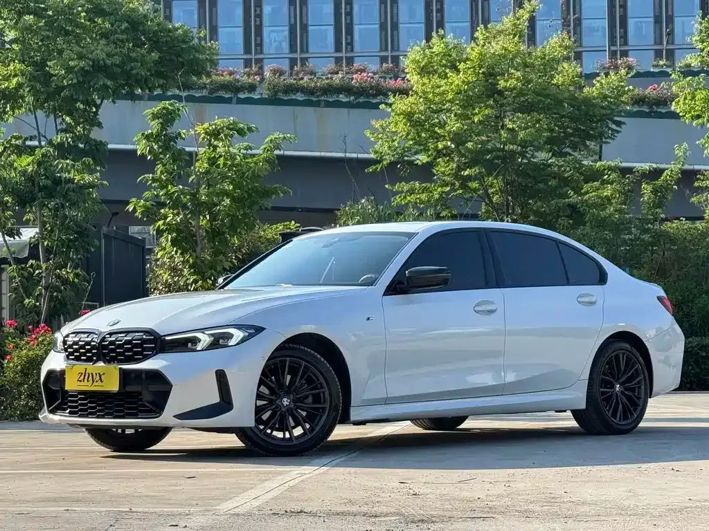 BMW 3 Series 2023 из CN, фото 1