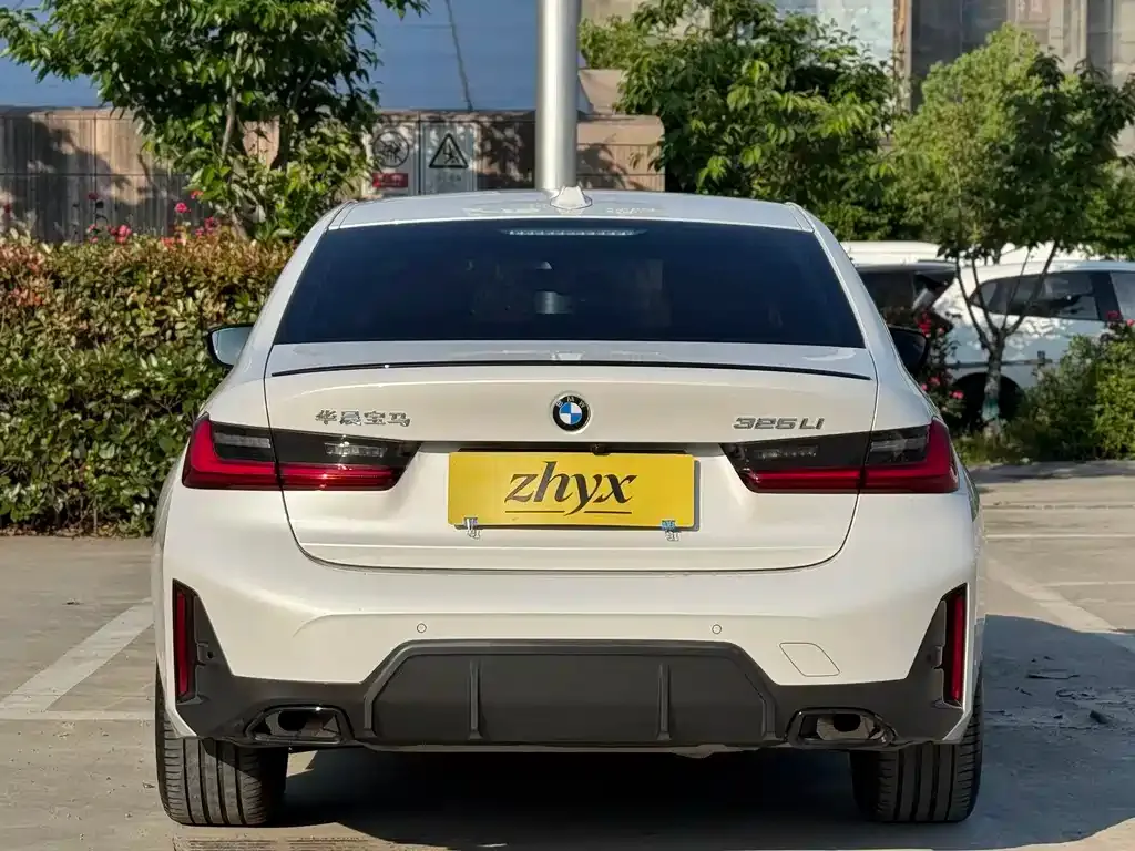 BMW 3 Series 2023 из CN, фото 10