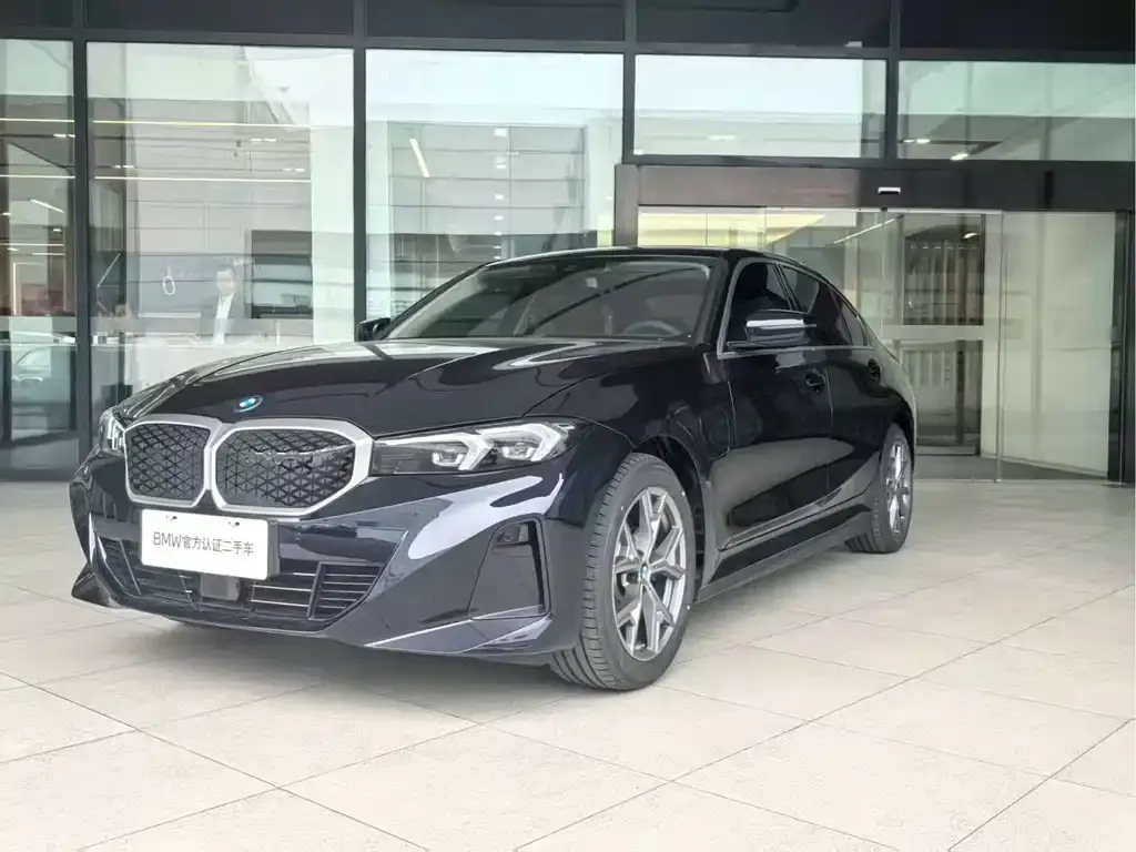 BMW i3 2026 из CN, фото 1