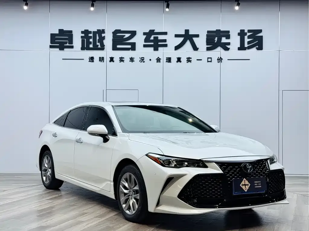Toyota Avalon 2021 из CN, фото 1
