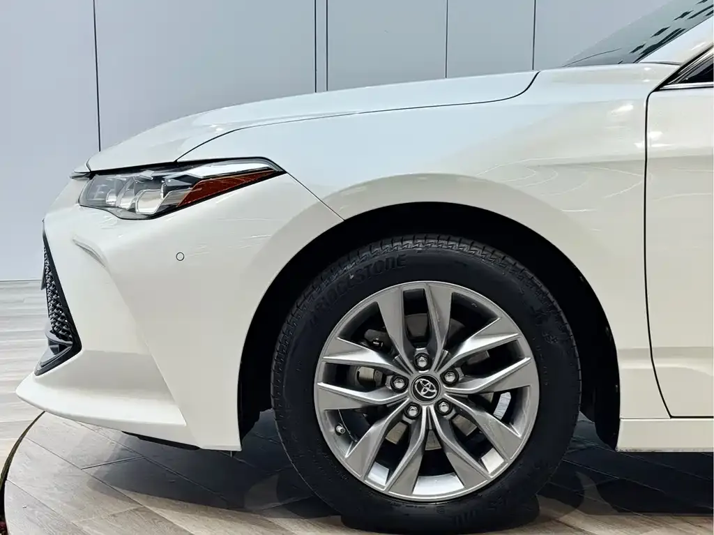 Toyota Avalon 2021 из CN, фото 2