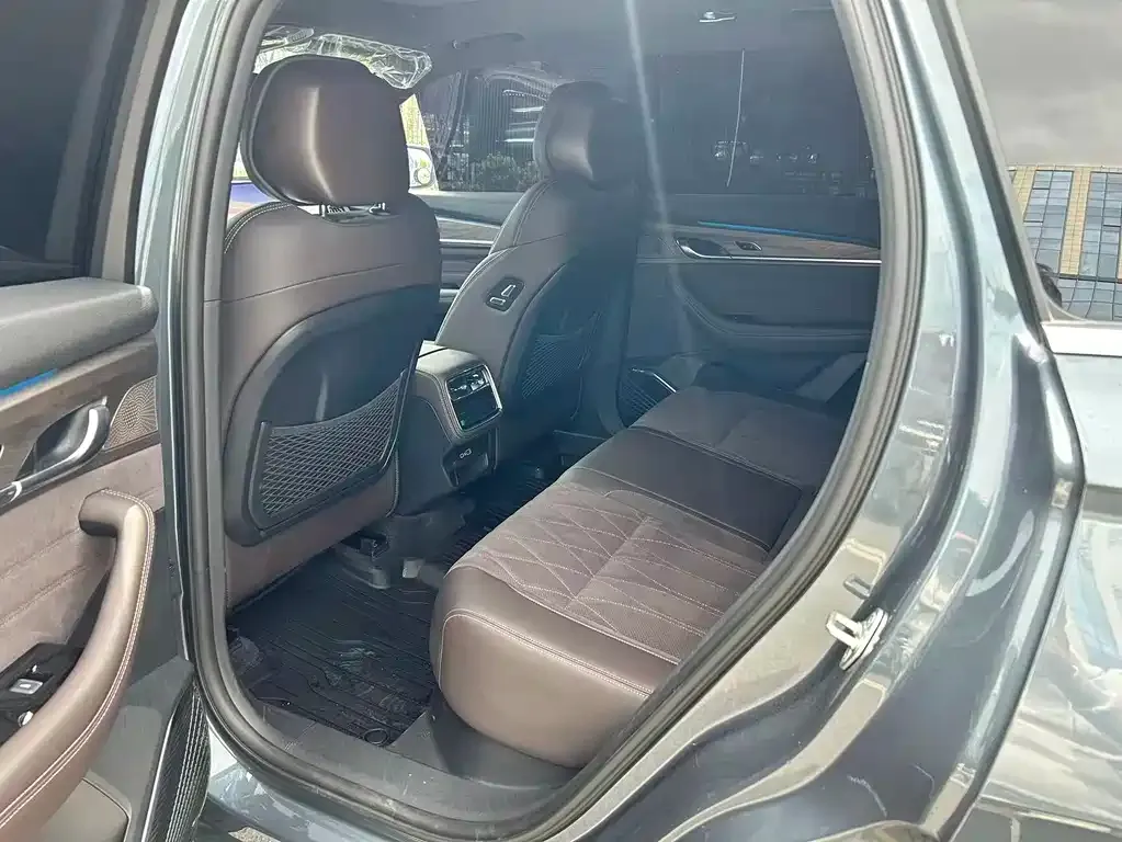 Geely Xingyue L 2026 из CN, фото 4