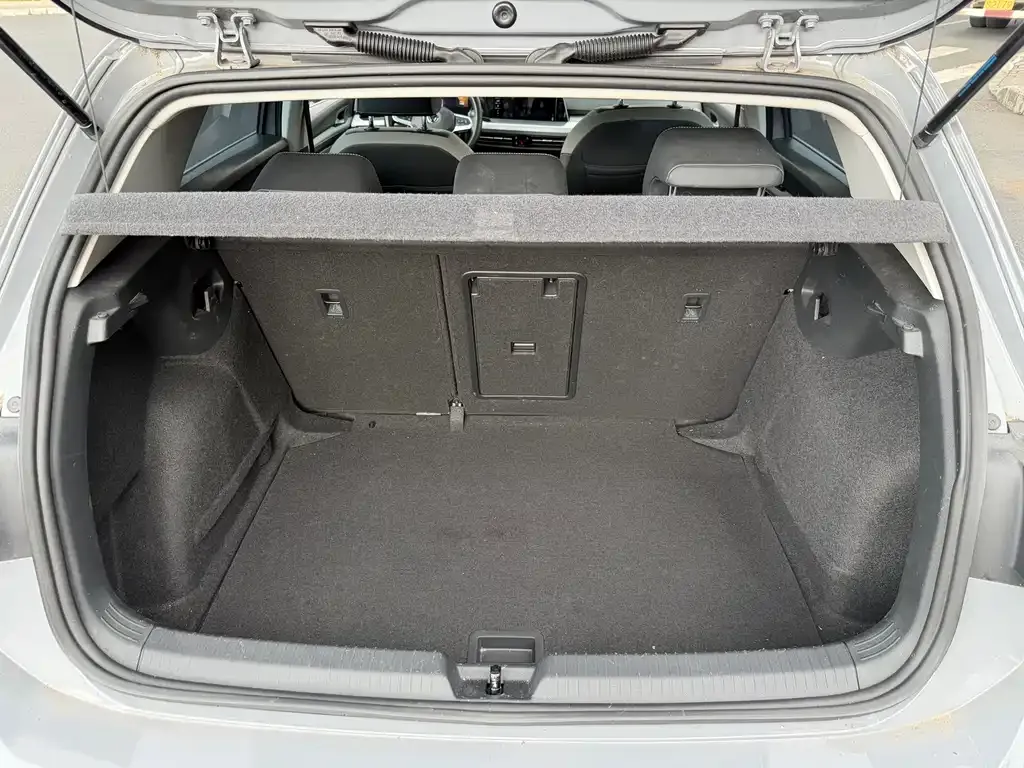 Volkswagen Golf 2022 из CN, фото 3