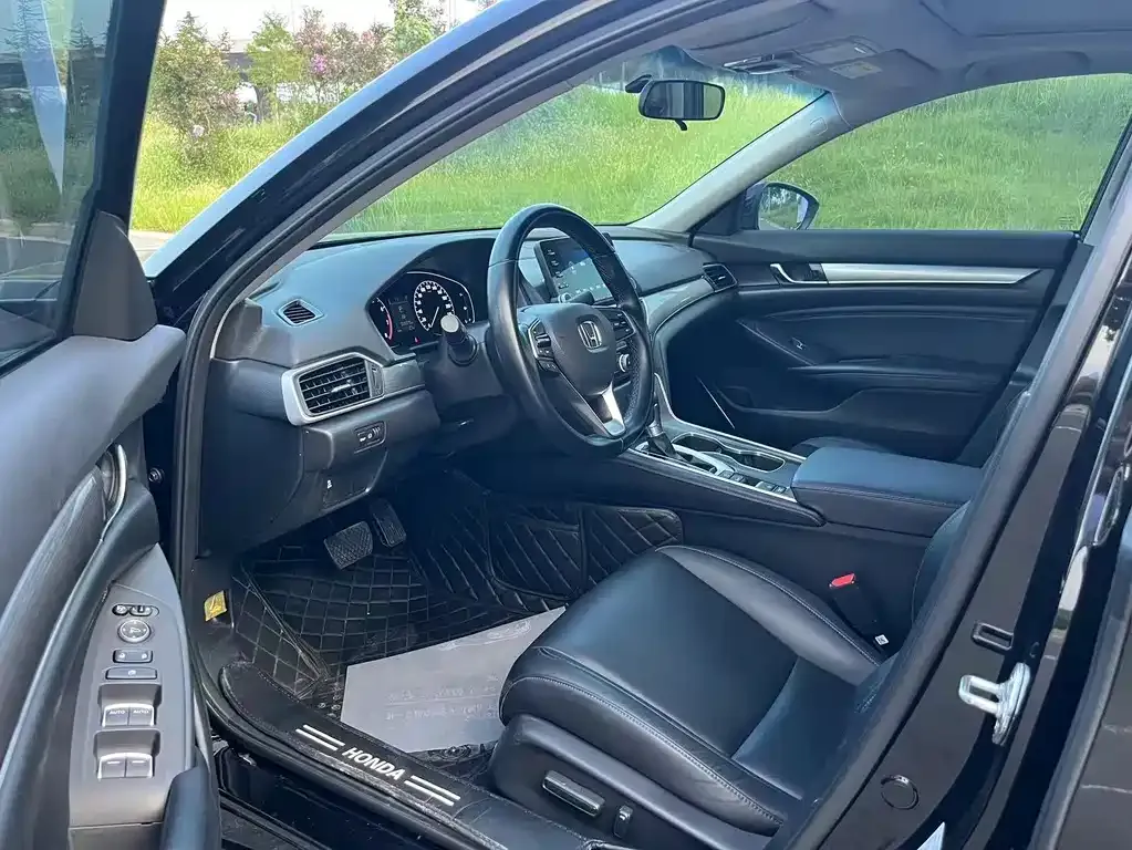 Honda Accord — фото 5