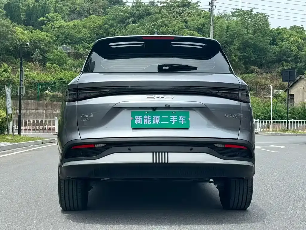 BYD Seal 05 DM-i — фото 7