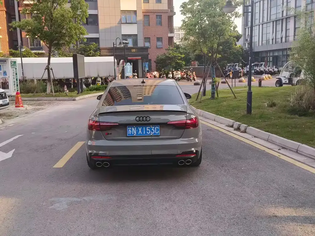 Audi S4 2021 из CN, фото 9