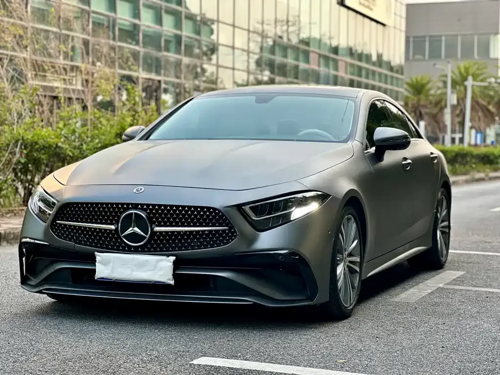 Mercedes-Benz CLS — фото 1