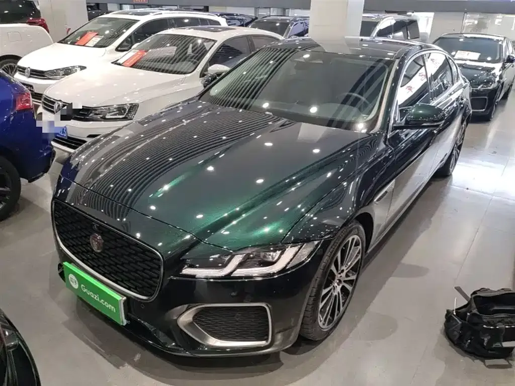 Jaguar XFL — фото 1
