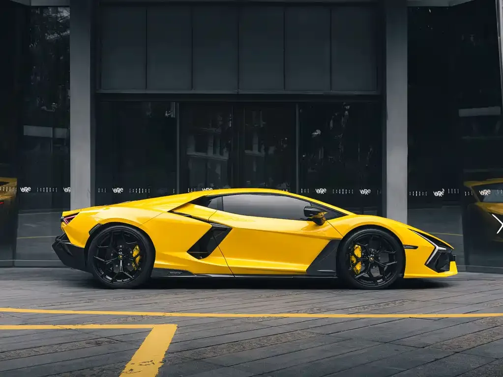 Lamborghini Revuelto 2026 из CN, фото 3