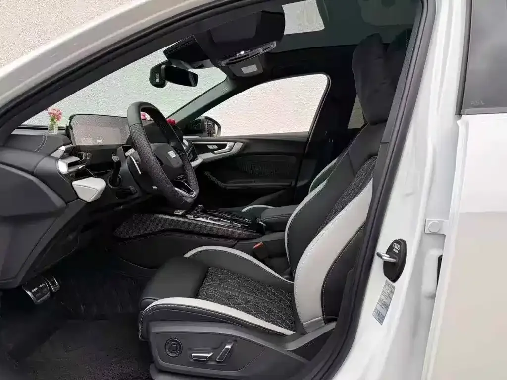 Audi A5L 2025 из CN, фото 4