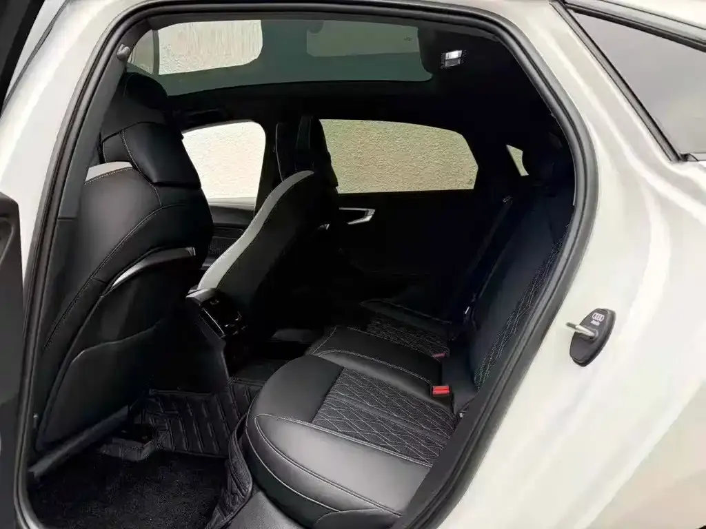 Audi A5L 2025 из CN, фото 3