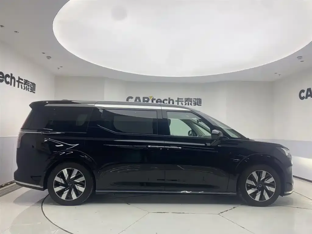 Volvo EM90 2026 из CN, фото 3