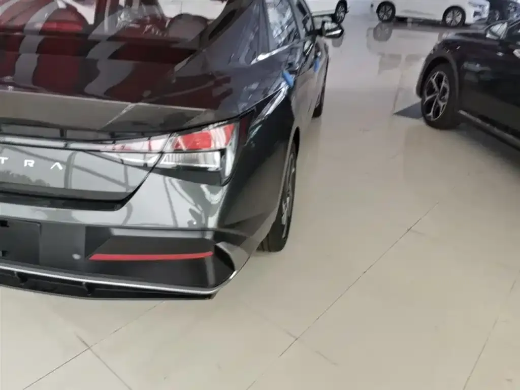 Hyundai Elantra 2026 из CN, фото 2