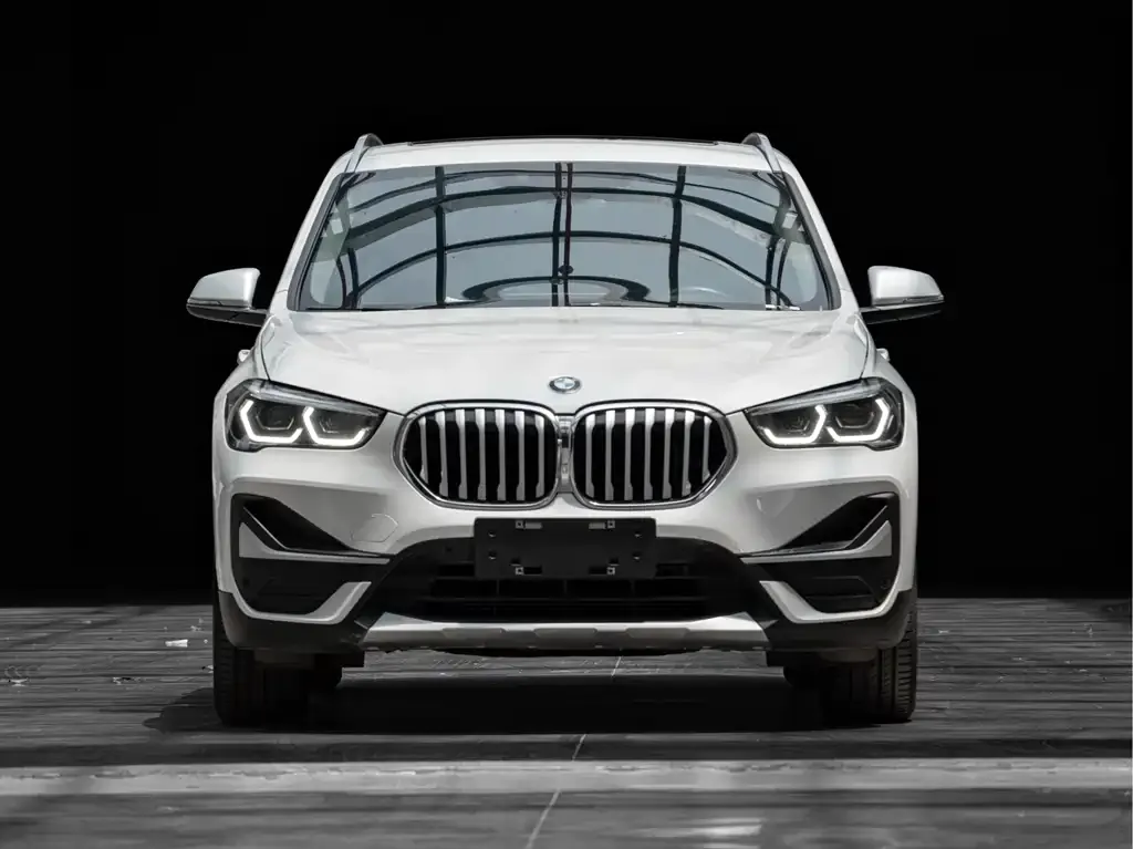 BMW X1 — фото 5