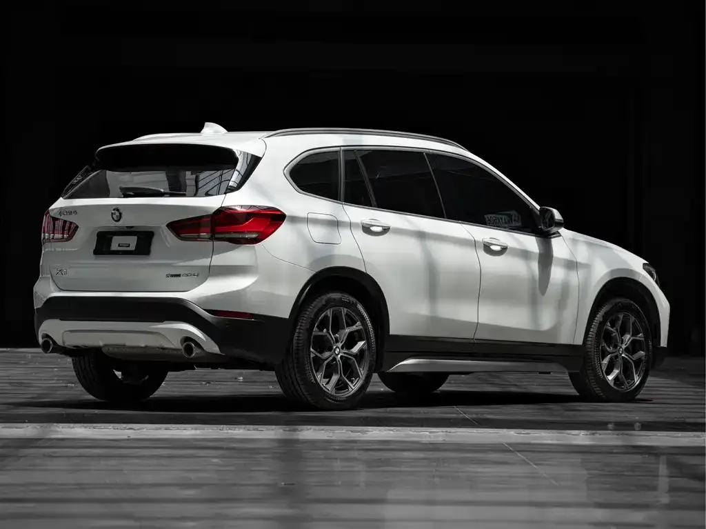 BMW X1 — фото 6