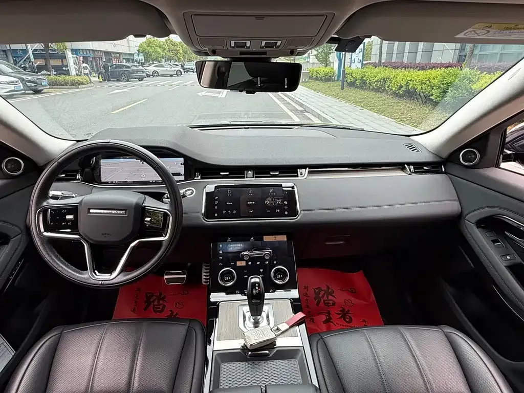 Land Rover Evoque — фото 10