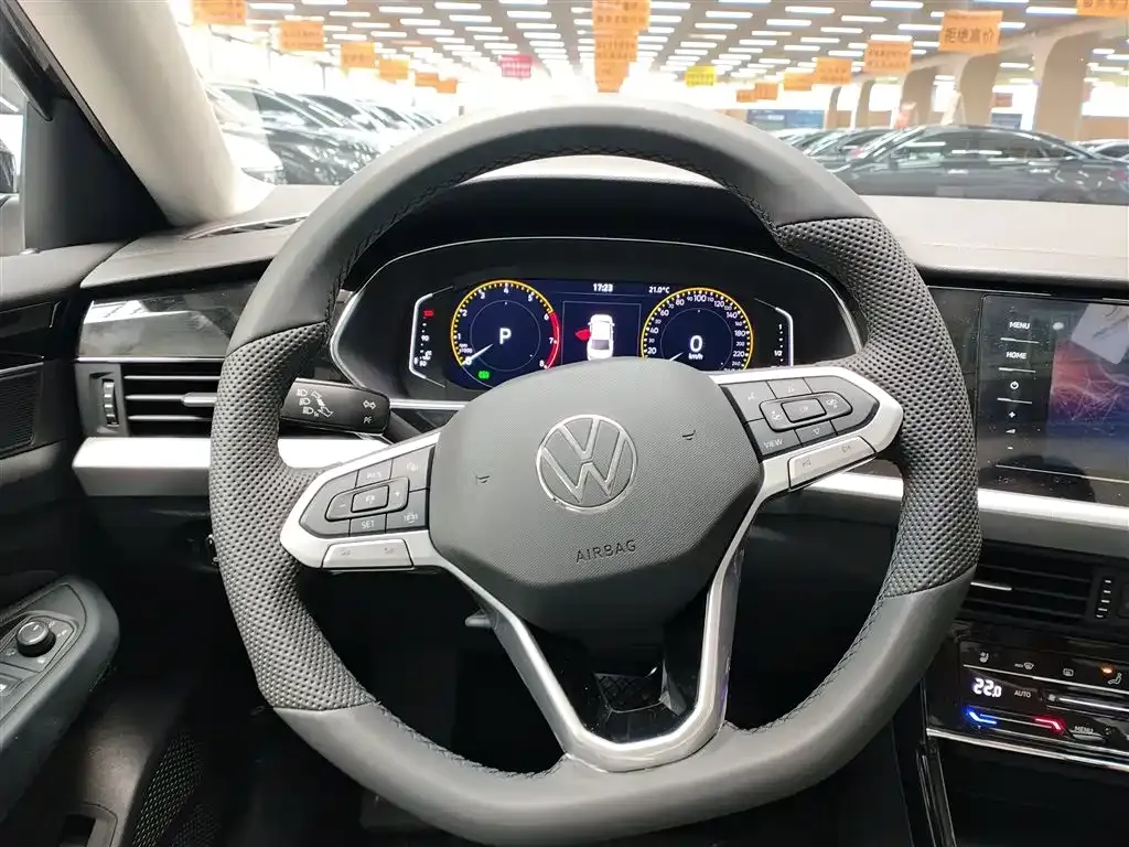 Volkswagen Passat — фото 7