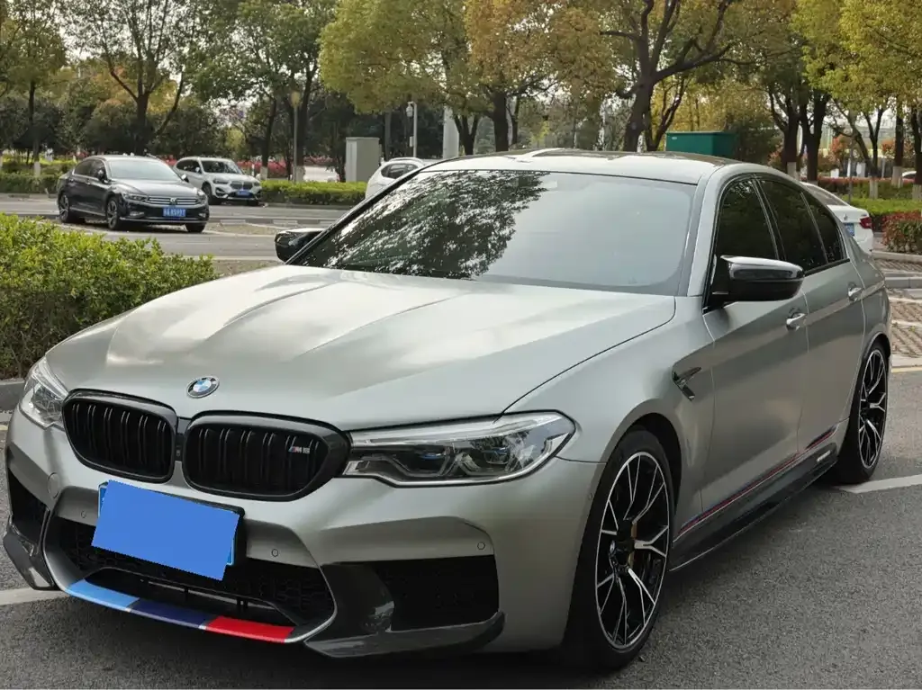 BMW M5