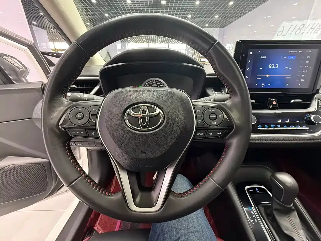 Toyota Corolla — фото 10