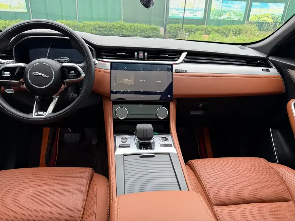 Jaguar F-PACE 2021 из CN, фото 9