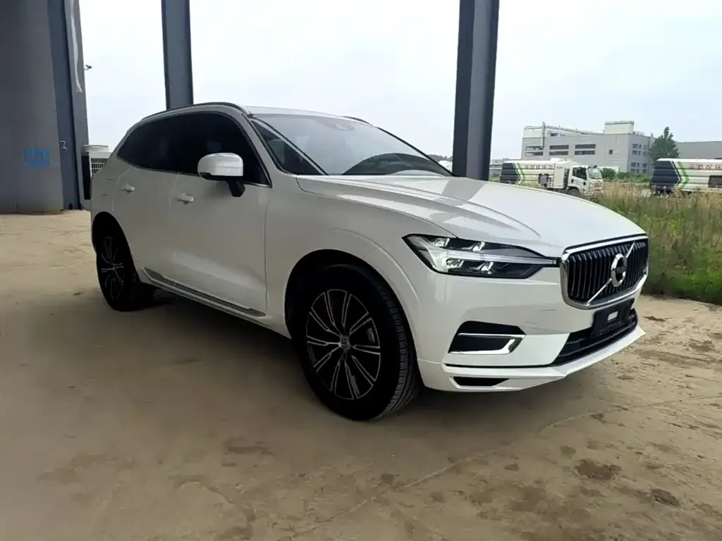 Volvo XC60 2021 из CN, фото 3