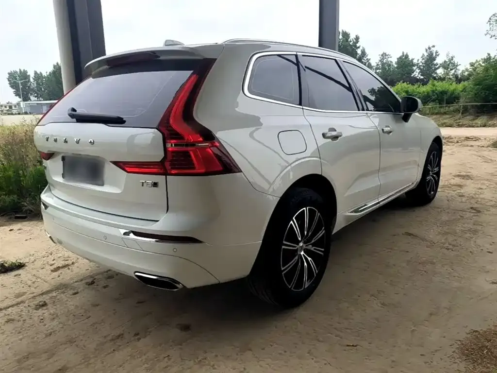 Volvo XC60 2021 из CN, фото 7