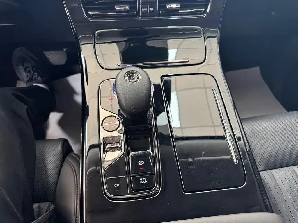 GAC Motor Trumpchi E9 — фото 2