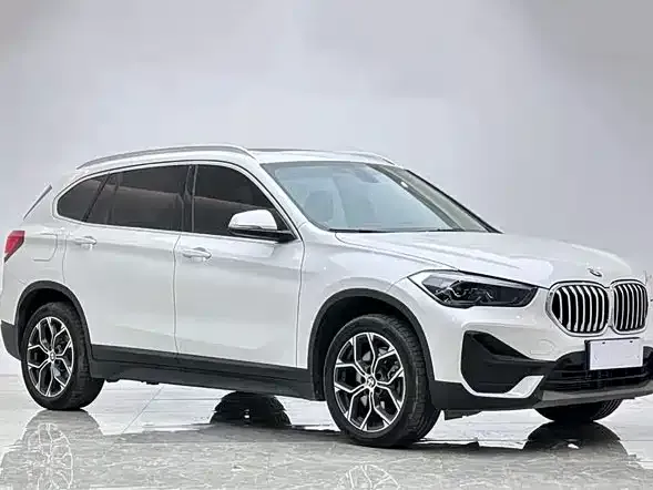 BMW X1 — фото 9