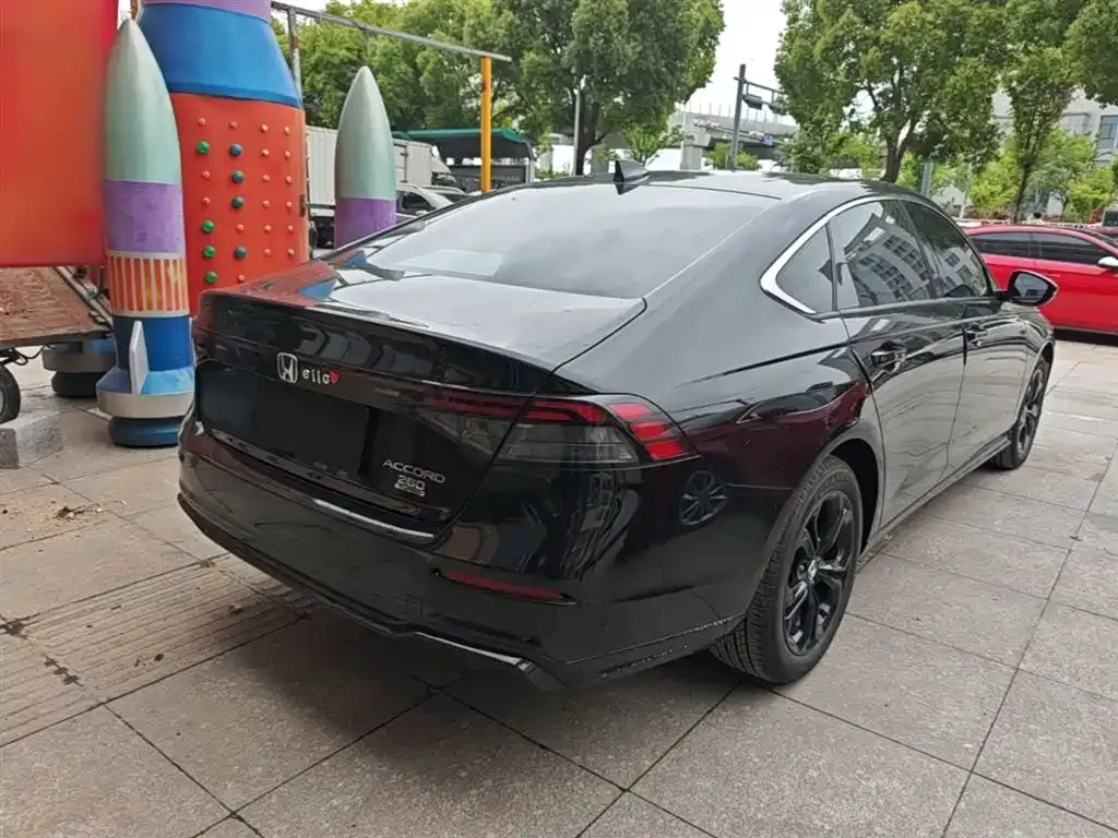 Honda Accord — фото 2