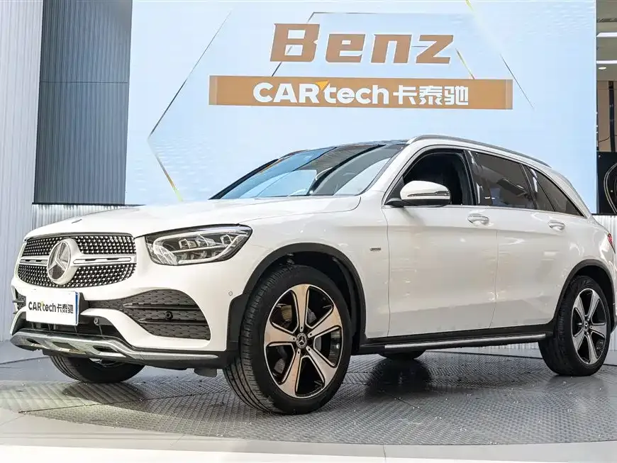Mercedes-Benz GLC — фото 1