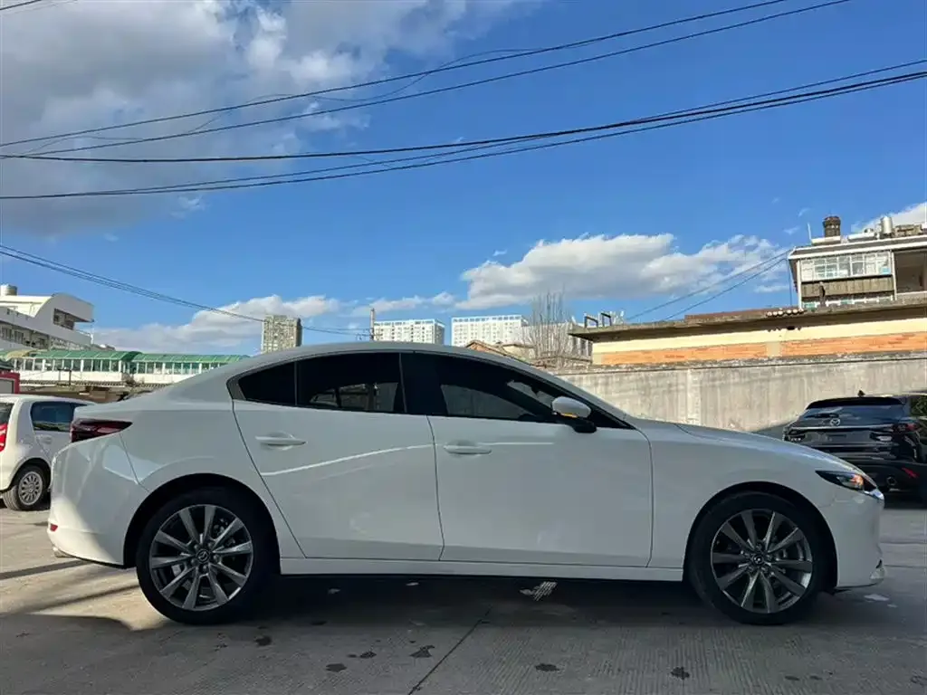 Mazda 3 Axela 2024 из CN, фото 3