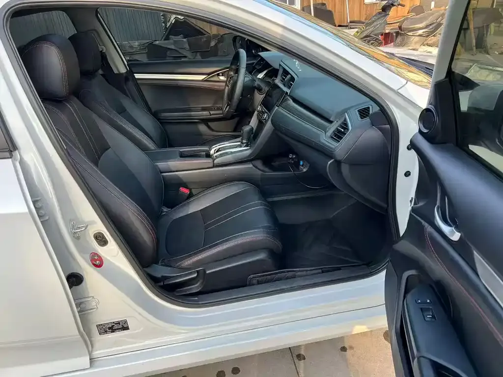 Honda Civic — фото 6