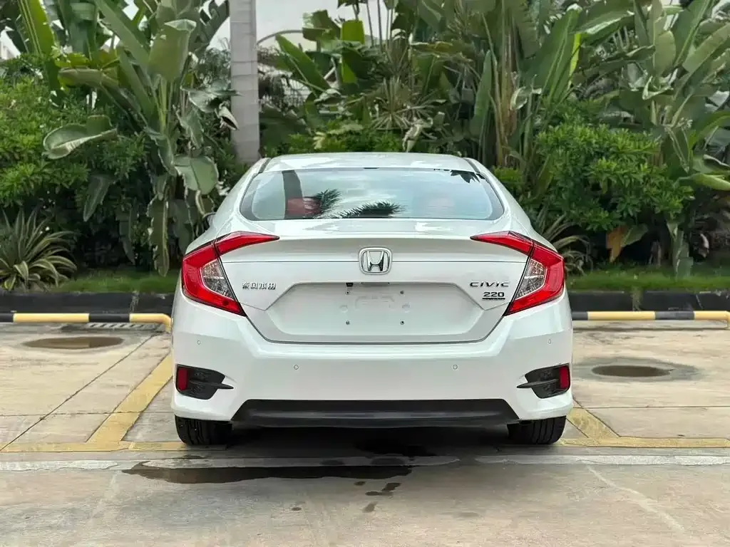 Honda Civic — фото 3