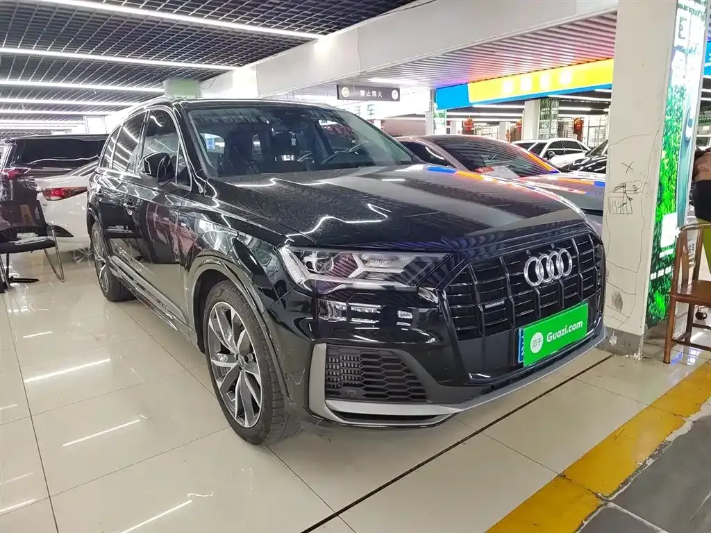 Audi Q7 — фото 7