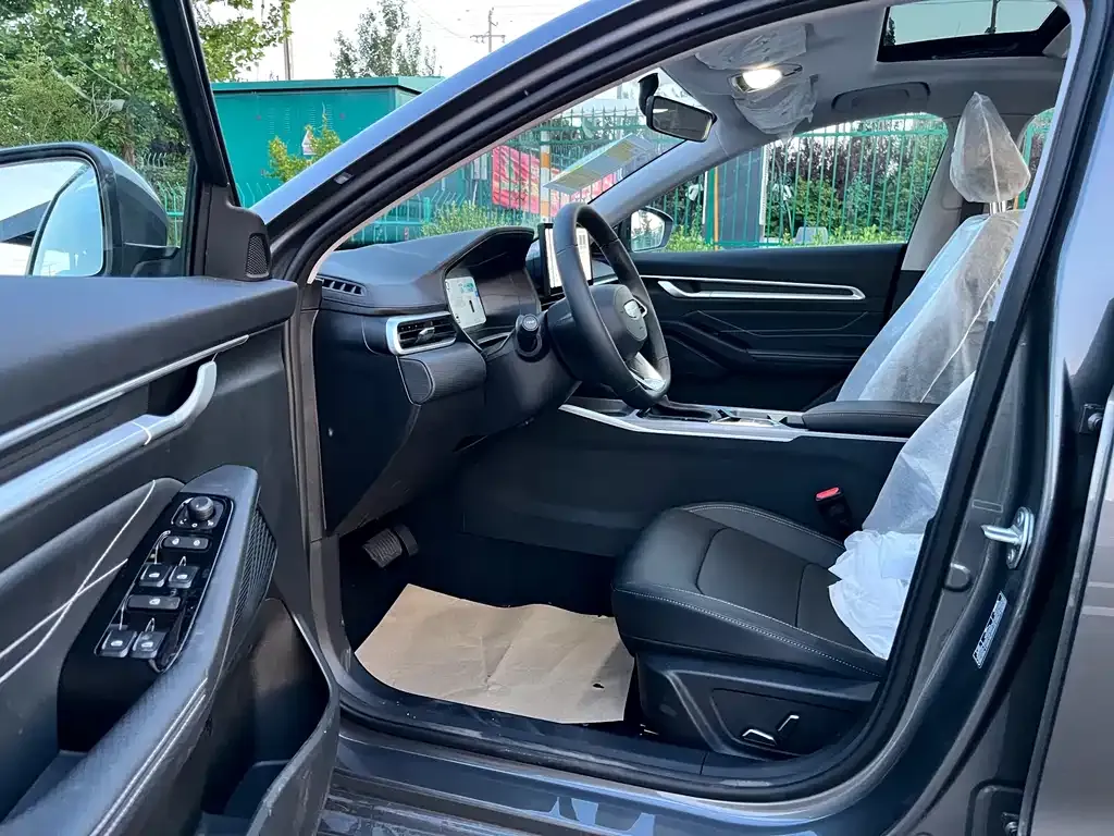 Geely Emgrand 2026 из CN, фото 3