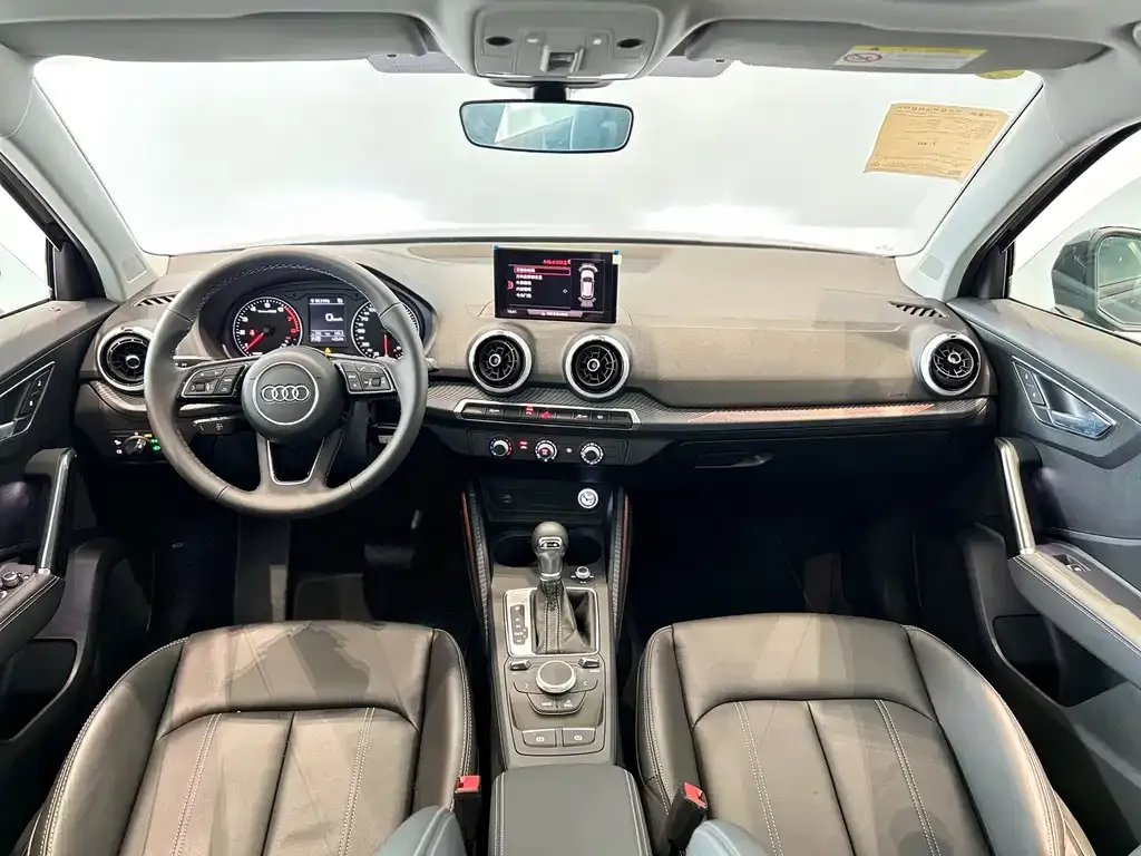 Audi Q2L 2023 из CN, фото 7