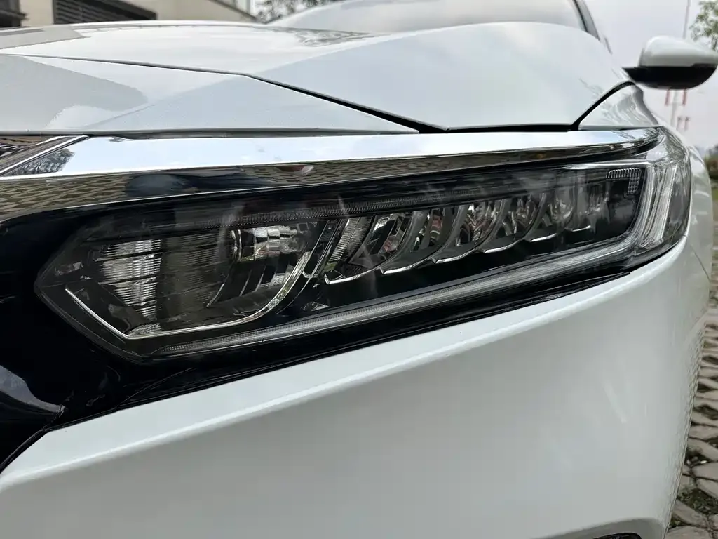 Honda Accord — фото 2