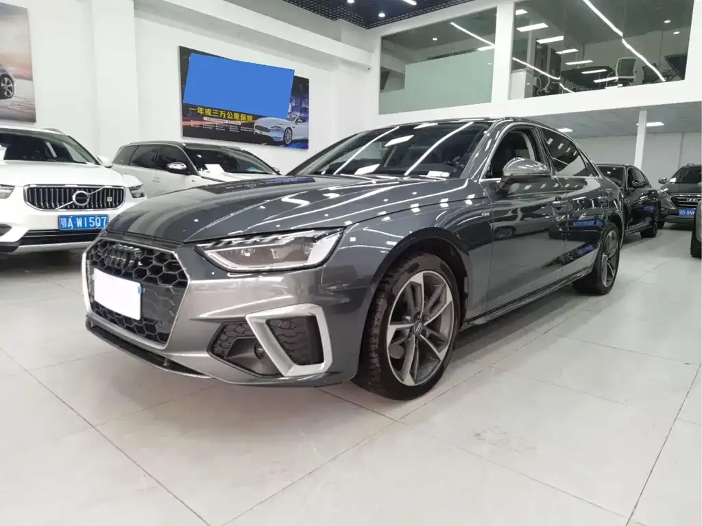 Audi A4L 2021 из CN, фото 1