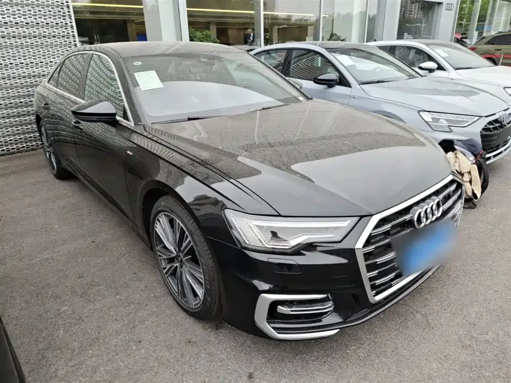 Audi A6L — фото 10
