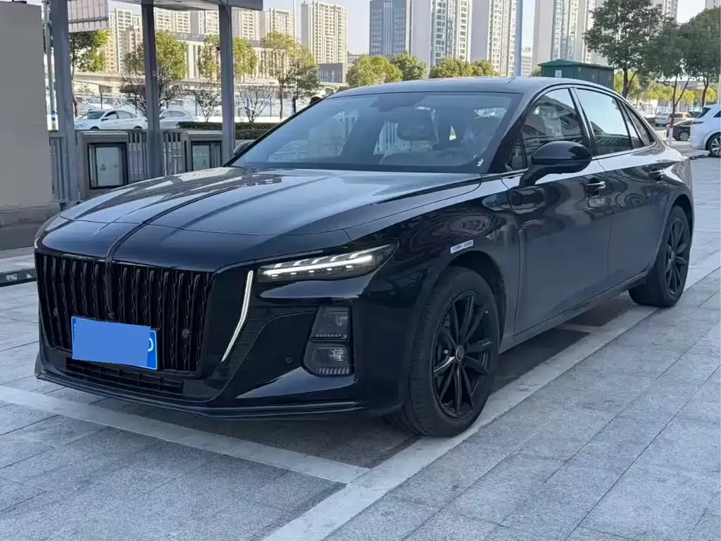 Hongqi H5 — фото 1