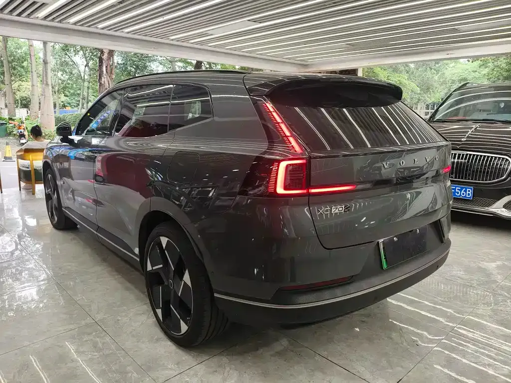 Volvo XC70 Plug-in Hybrid 2025 из CN, фото 8